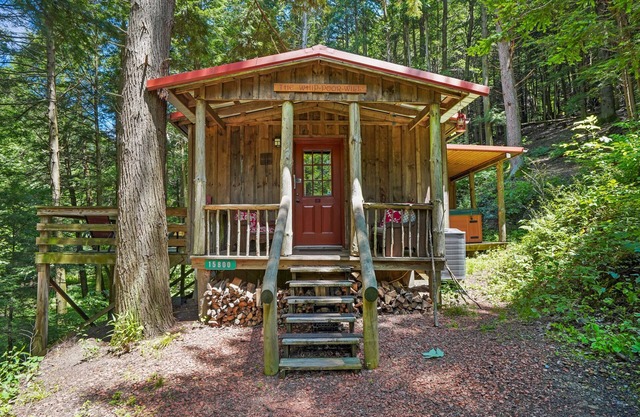Whip-poor-will Cabin | Hocking Hills