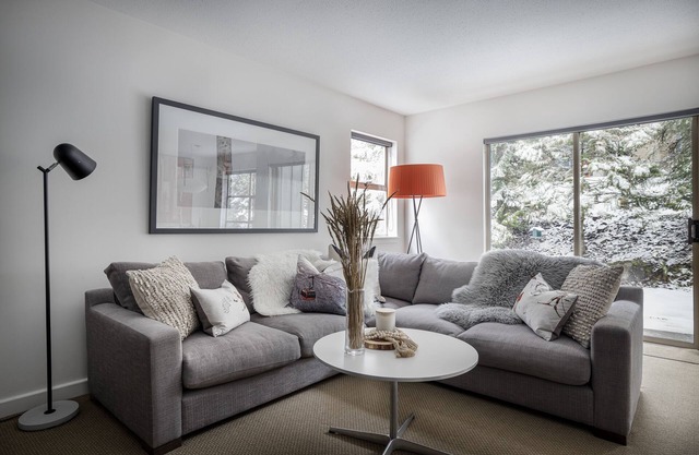 Whistler Modern Comfort