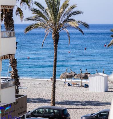 White Bay Beach Apartment