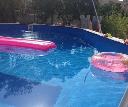 White Home. Casa Relax, piscina, free wi-fi & posto auto.