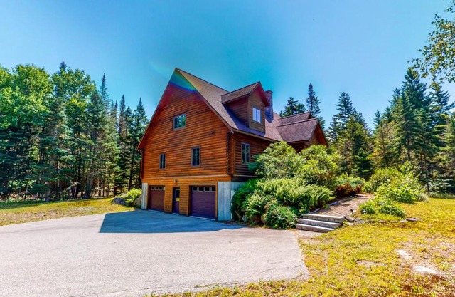 White Mountain Log Home