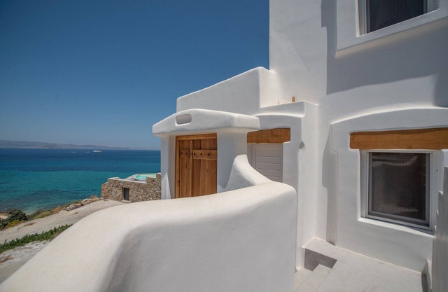 White Stone Art Villa, luxury seaside ORKOS Plaka, sublime panorama