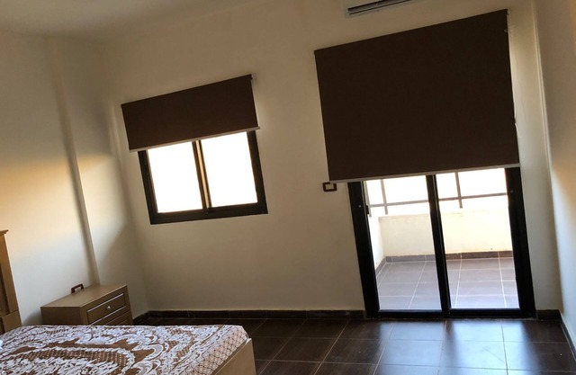 Wide ,quiet apartment special views Close to the city .