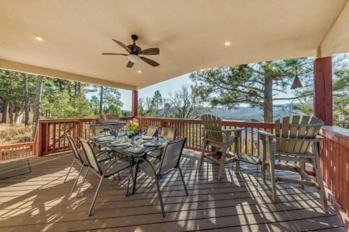 Wildlife Watching and Mtn Views Luxe Ruidoso Escape