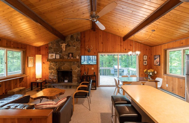 Windham Immaculate Ski Chalet w/nSecluded Fire Pit Available 25/26 Ski Season!