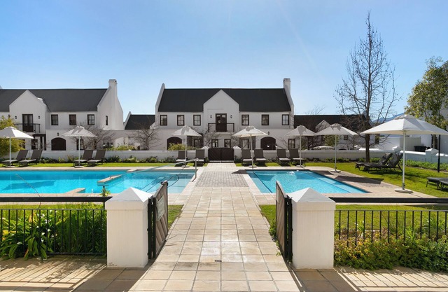 Winelands Golf Lodges at De Zalze