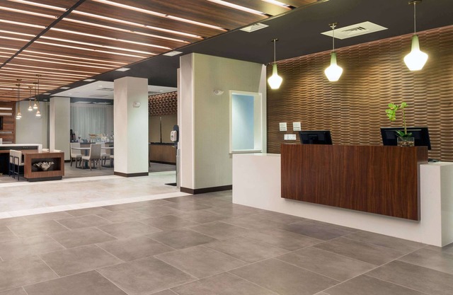 Wingate by Wyndham Altoona Downtown/Medical Center