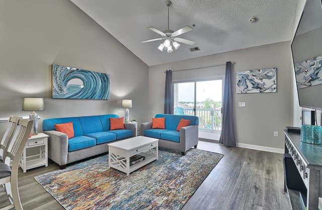 Winter Rates! Relaxing 2BR Unit with Pool View