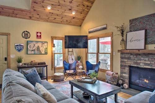Wintergreen Resort Cabin Near the Slopes!