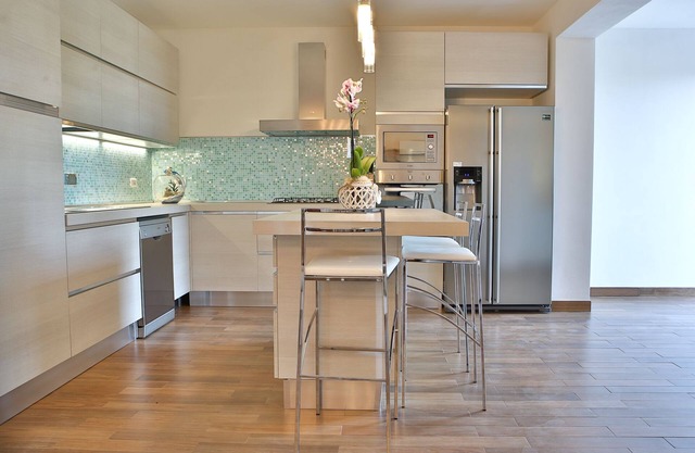 Wonderful And Spacious Brand New Home. A True Gem!