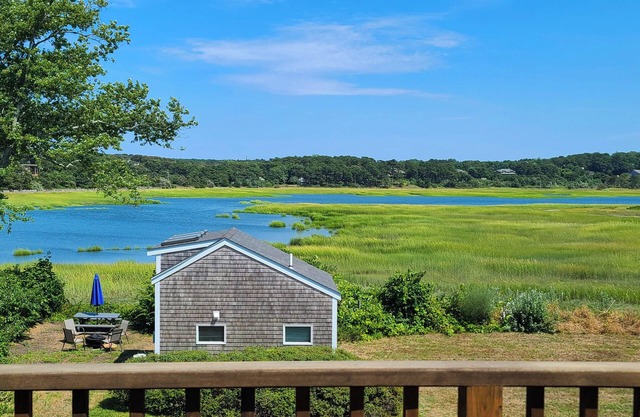 Wonderful Duck Creek 6BD-Water Views, Upper Deck, A/C, Game Room, Walk to Town, Pier & Mayo Beach