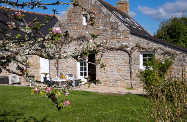 Wonderful private villa for 4 guests with WIFI, TV, terrace and pets allowed