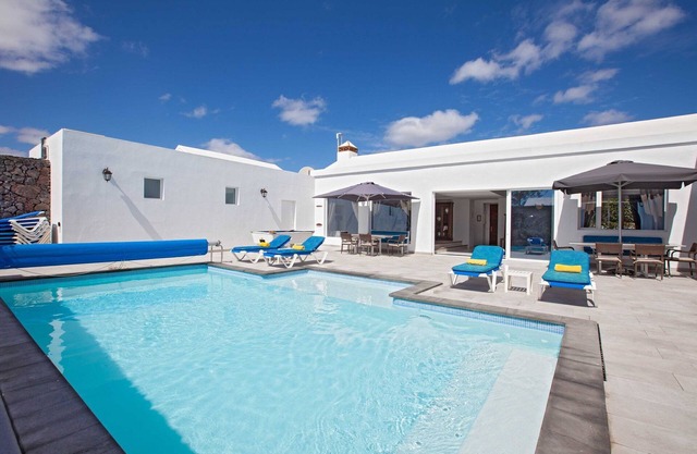 Wonderful Los Mojones Villa | Casa Penyas Blancas | Modern 6 bedroom