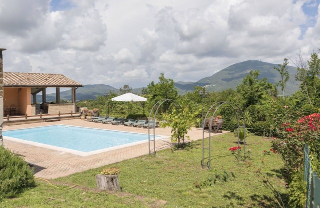 Wonderful private villa for 6 people with private pool, WIFI, TV, terrace and pets allowed