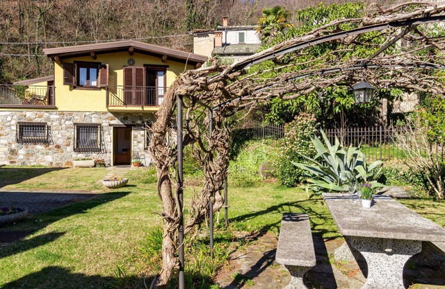 Wonderful private villa for 4 guests with WIFI, TV and patio