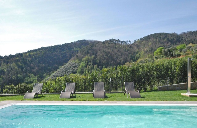 Wonderful private villa with private pool, WIFI, A/C, TV, terrace and panoramic view, close to L.