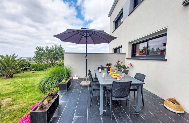 Wonderful private villa for 6 guests with WIFI, TV, terrace, pets allowed and parking