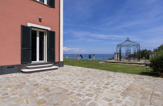 Wonderful private villa for 8 people with A/C, WIFI and terrace