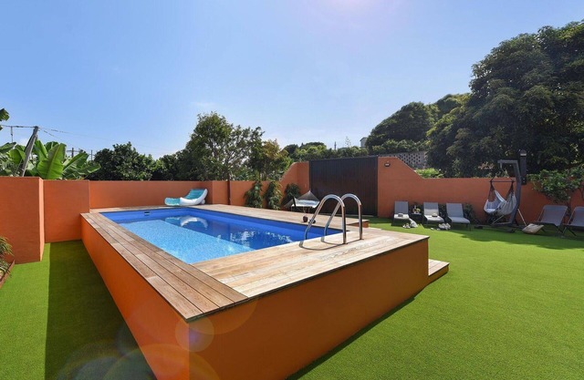 Wonderful private villa for 10 guests with private pool, WIFI, TV and patio