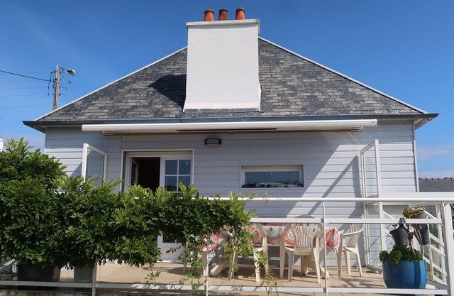 Wonderful private villa for 8 guests with WIFI, TV, terrace and pets allowed