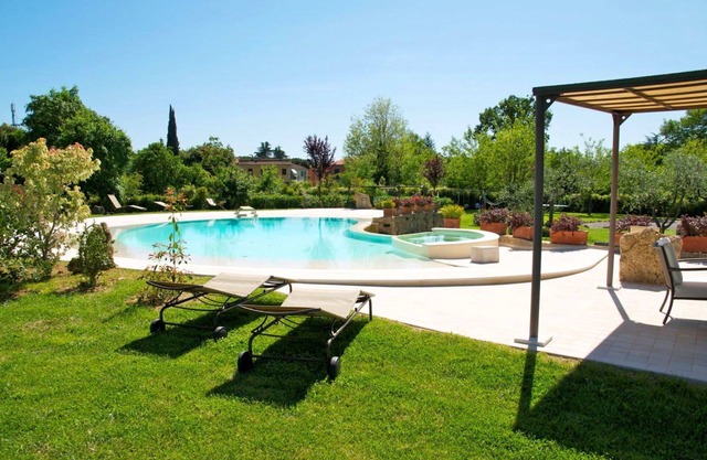 Wonderful private villa for 4 guests with pool, WIFI, A/C, TV and terrace