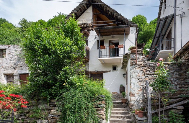 Wonderful villa for 2 people with TV, terrace and pets allowed