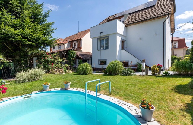Wonderful villa for 4 guests with WIFI, private pool, TV, patio and parking