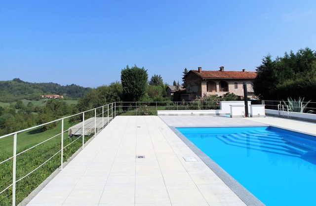 Wonderful villa for 6 people with private pool, WIFI, TV, veranda and panoramic view