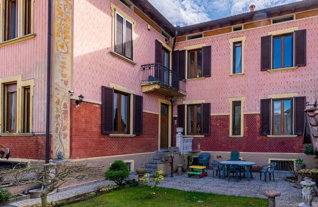 Wonderful villa for 7 guests with WIFI, TV and balcony