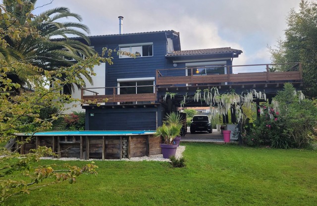 Wood house with forest view near Biarritz, Hossegor, Bayonne and Spain