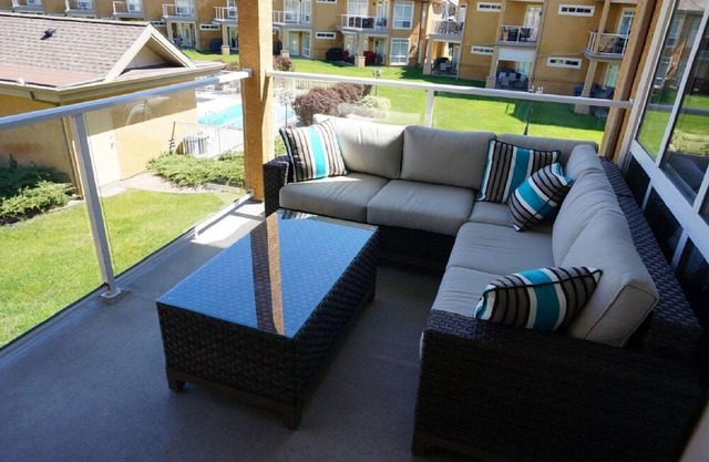 Woods lake condo & boat slip available, pool and hot tub, private beach...