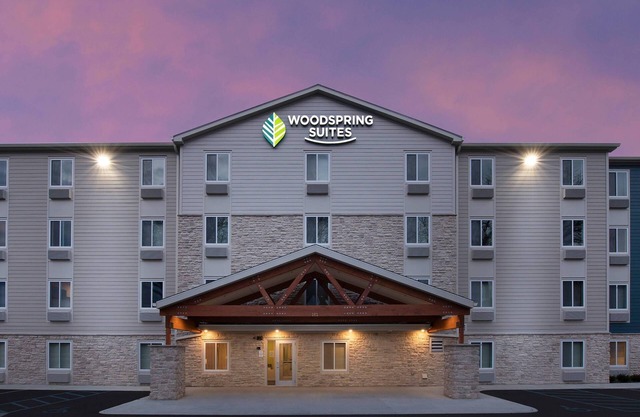Woodspring Suites Charlotte Airport