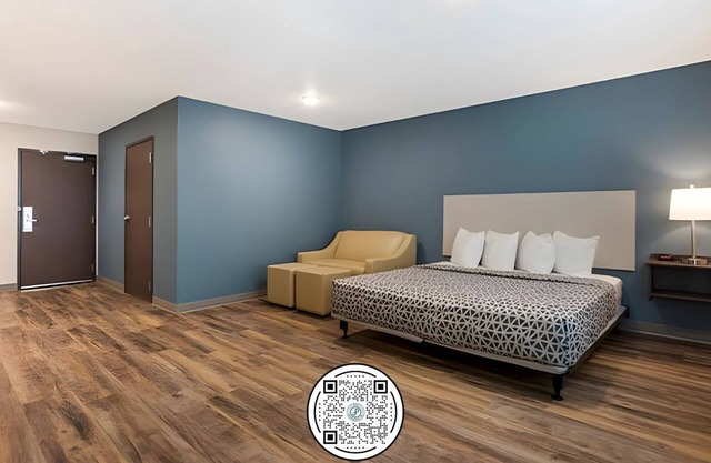 Woodspring Suites Downers Grove - Chicago