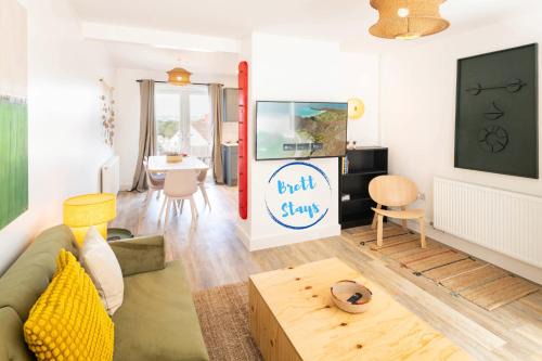 Work Trips Made Easy 5 Beds Fast Wifi