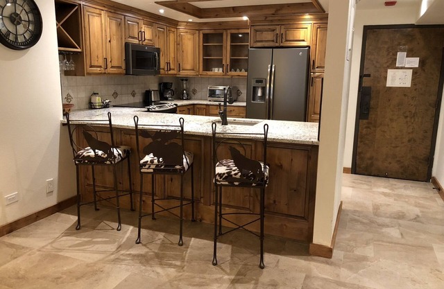 WOW! 1 minute walk to Quiksilver chairlift and parking is included!