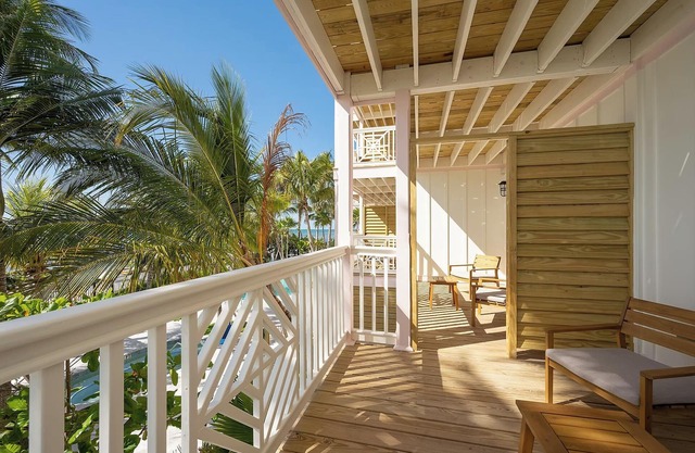 Wreckers House Double Queen Room at Grassy Flats