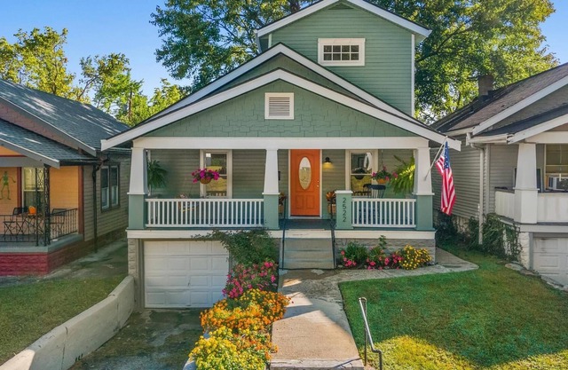 Wren Cottage, a Heartbeat Away from Everything!