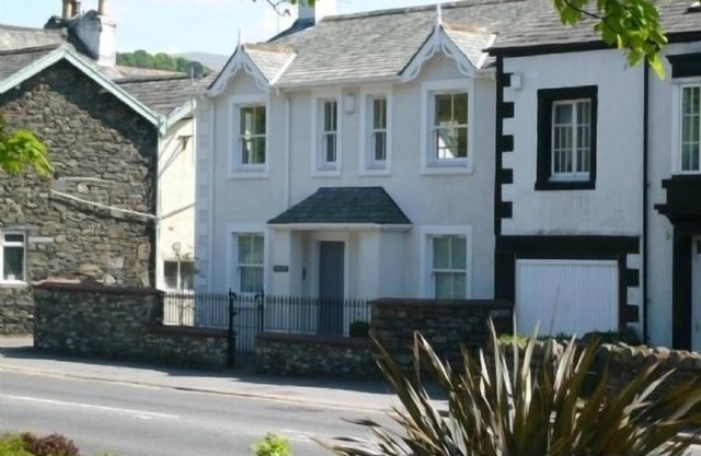 WRENVILLE, family friendly, luxury holiday cottage in Keswick