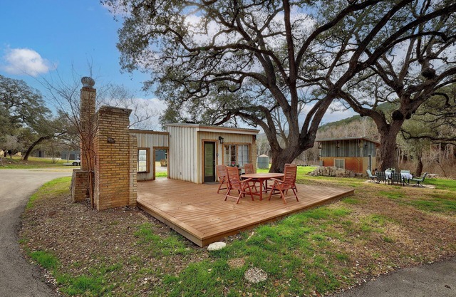 Writer's Retreat: Think and rest in nature in the middle of Austin.