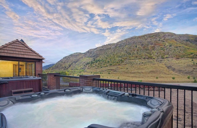 Wyndham Durango | 1BR/1BA King Suite w/Balcony