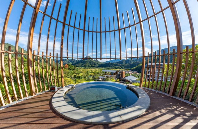 Wyndham Qingyuan Lianzhou Hot Spring Resort