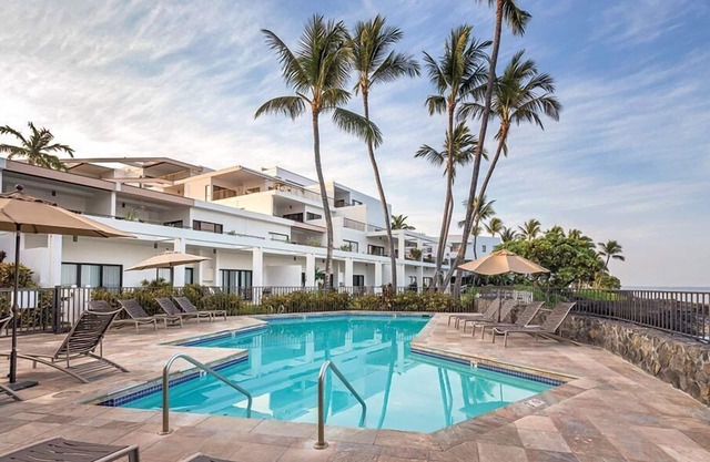 Wyndham Royal Sea Cliff | Three 2BR/2BA Suites Sleeps 18!