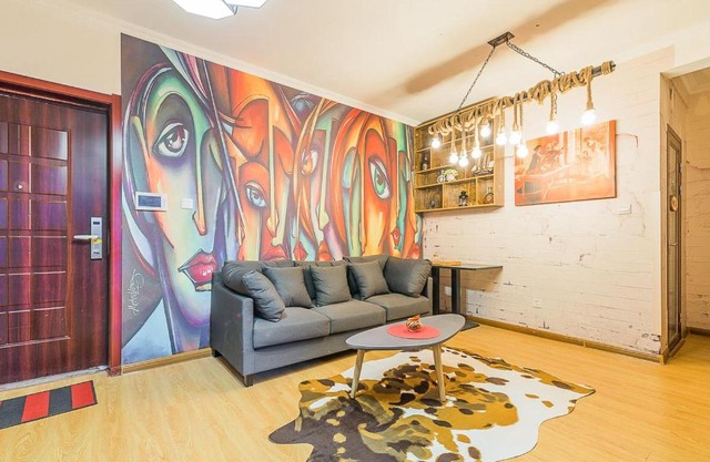 Xi'an Beilin·Yongning Gate· Locals Apartment 00138690