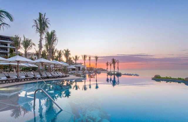 Xmas'25 in Cabo! Luxury Oceanview Penthouse! Private HotTub/LazyRiver! Dec21-28!