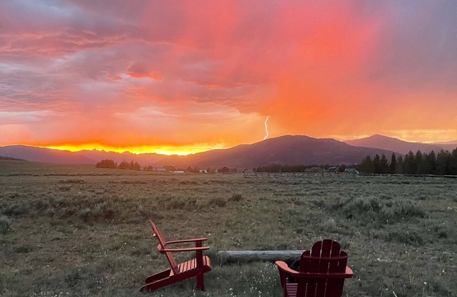 Yellowstone Dream Chalet