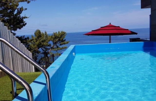 Yeongdeok Hyanguiteo Pension