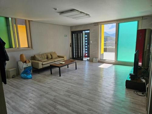 Yeosu Art Village 705 Pension