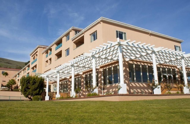 Your Home Away From Home! 2 Classy Units, Onsite Swimming Pool, Free Parking