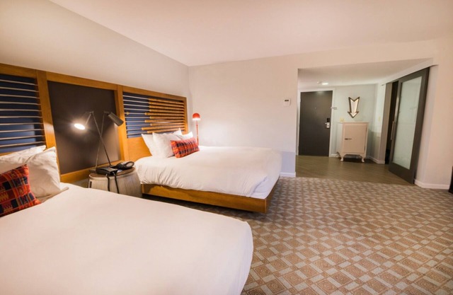 Your Private Nature Getaway: 2 Suites w/Resort View | Family Ready Stay