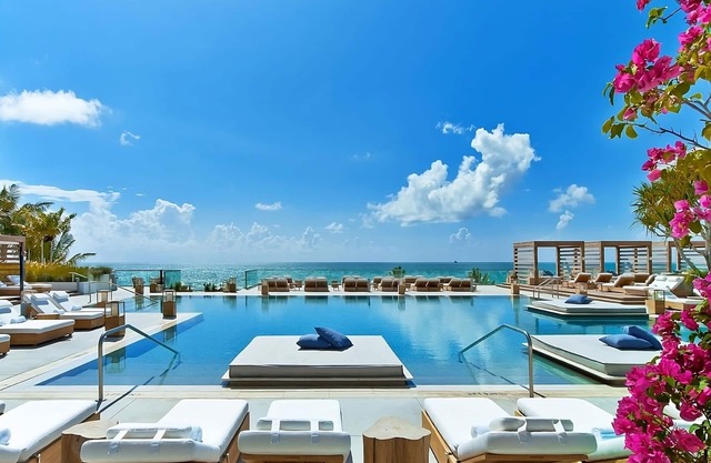 Your Ultimate Leisure Stay Near Miami Beach! Unit with Ocean View, Outdoor Pool